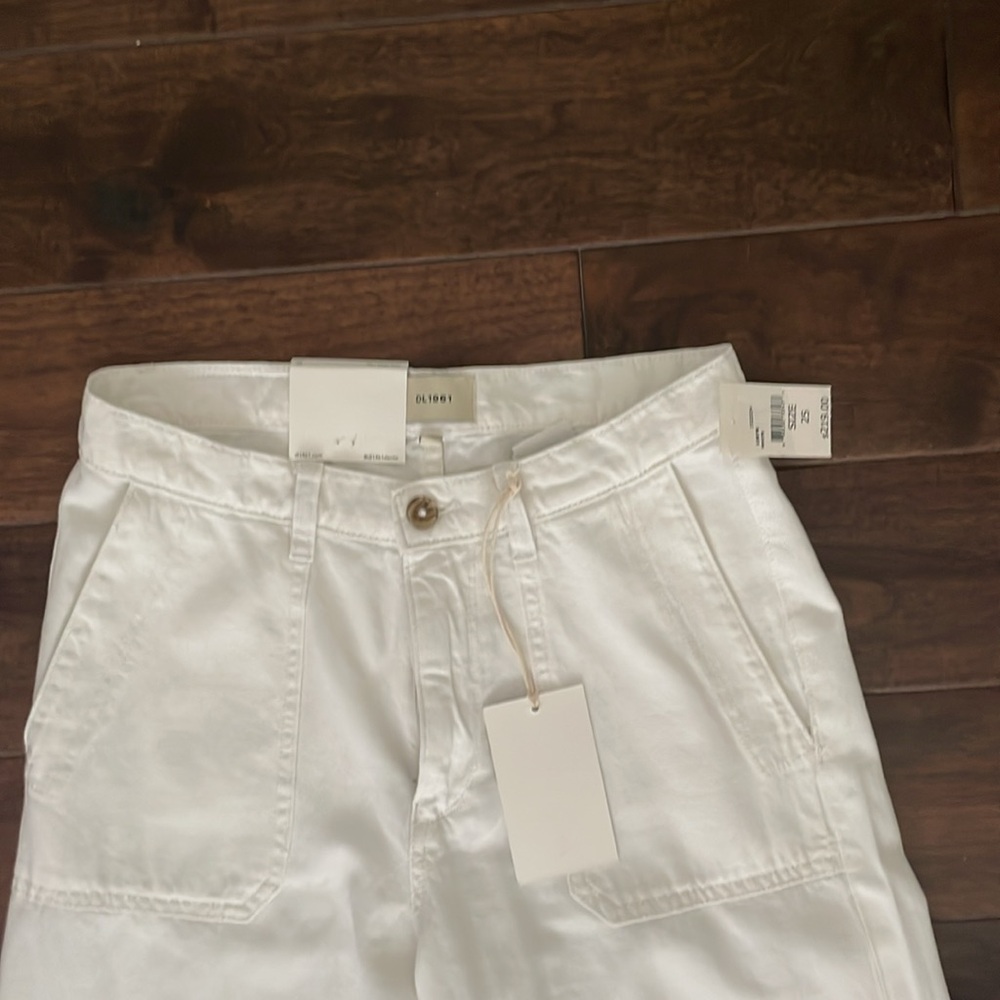 DL 1961 denim Zoie wide leg relaxed jeans NWT SZ25 runs loose ( big) - Picture 3 of 9